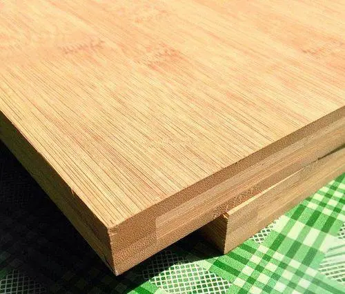 Edge-banded horizontal-pressed bamboo plywood with flat-grain surface